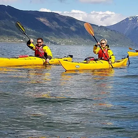Graaten In Hardangerfjord